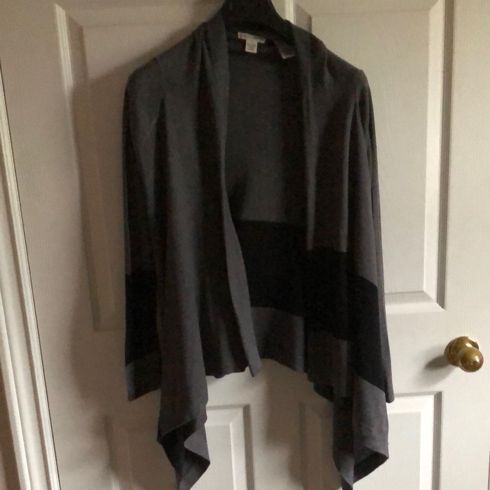 Grey& black cardigan!